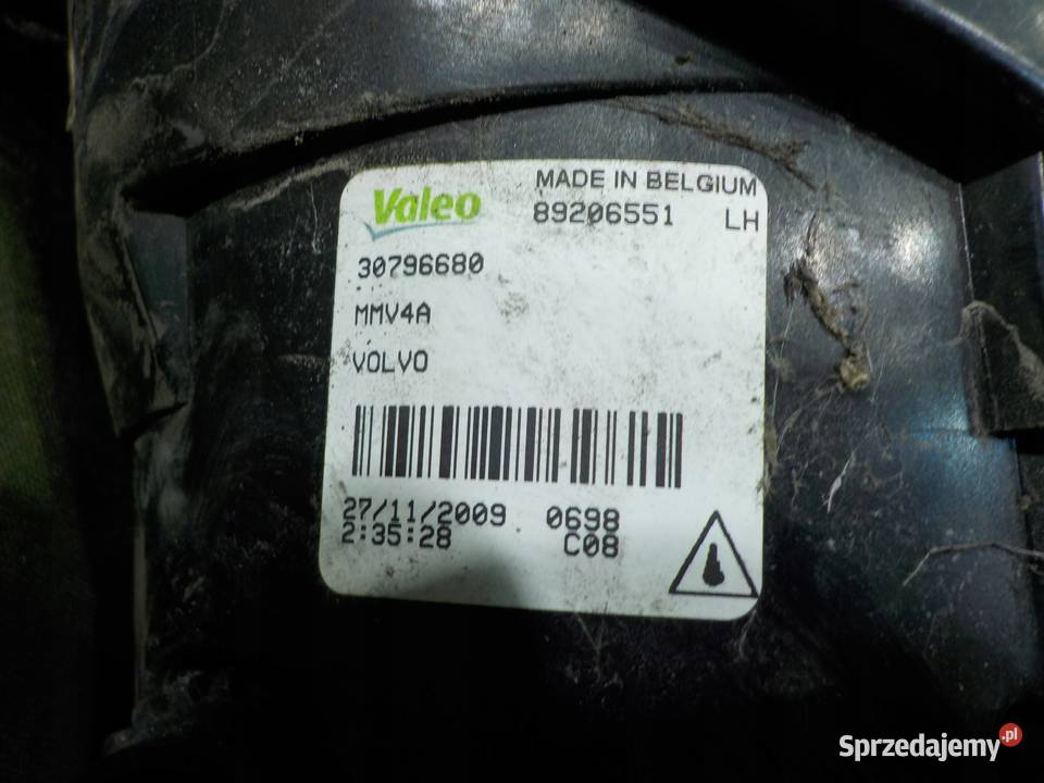 VOLVO XC60 24 D AUT 09r KOMBI 5D halogen lewy Suków