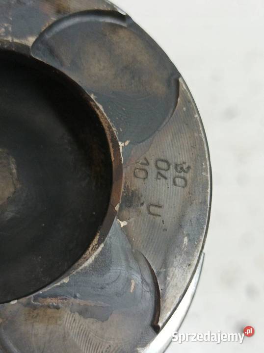 TŁOK KORBOWÓD 73502643 3004U 13 CDTI Opel Combo