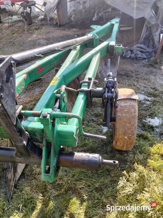 Sprzedam duży pług 3 skibowy Grudziądz Solidna Huta Koszary