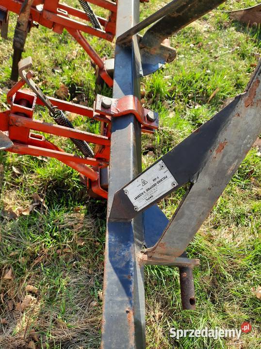 Pielnikoobsypnik Akpil 3 rzędy Bucze