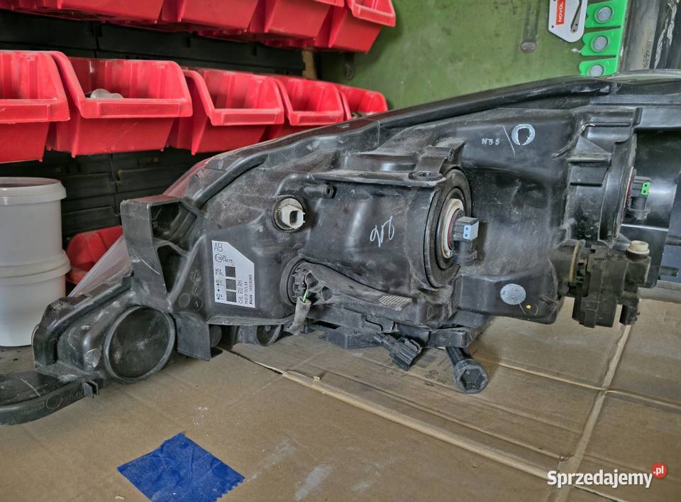 Lampa przednia lewa Nissan Pulsar 1418r