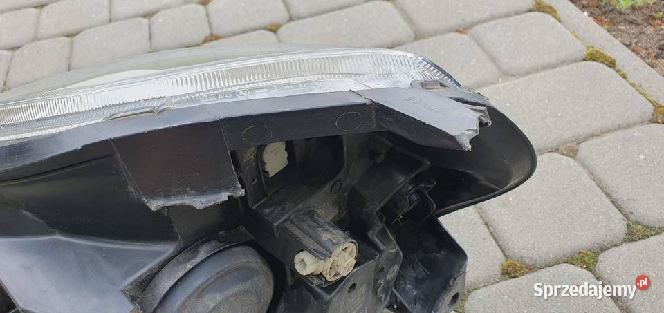 LAMPA PRAWA PRZÓD FIAT GRANDE PUNTO wysyłka osobowe Pobiedziska