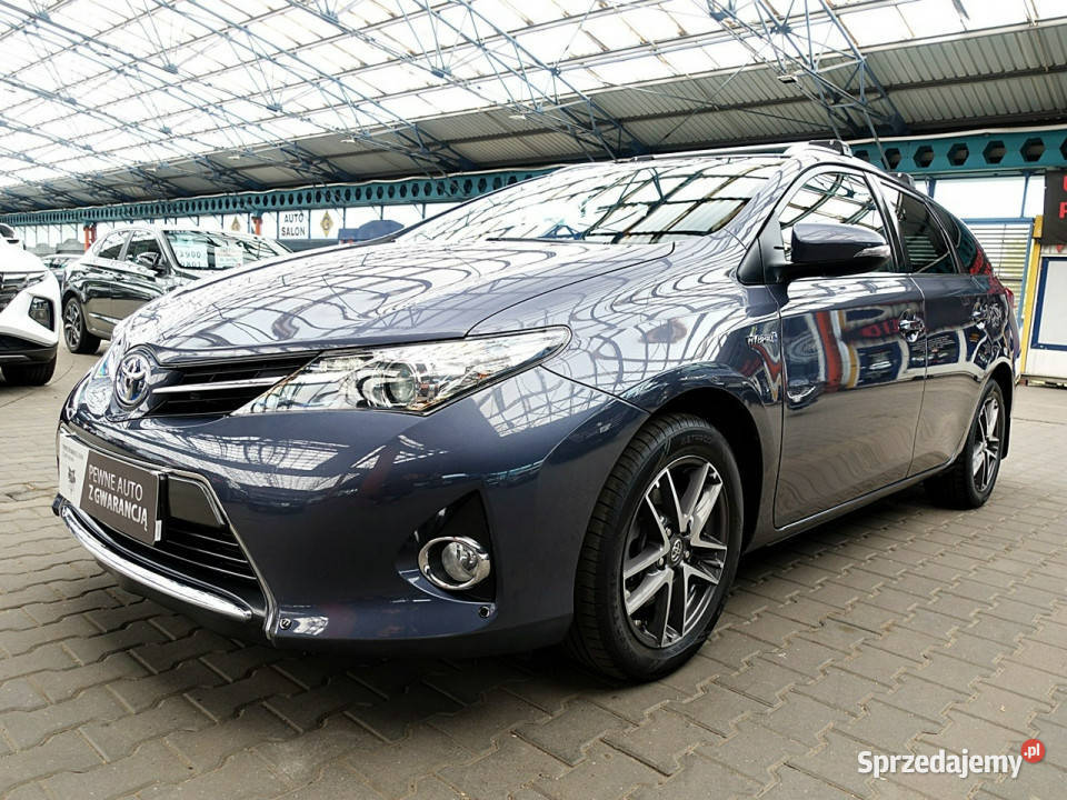 Toyota Auris Automat 18HYBRID 136