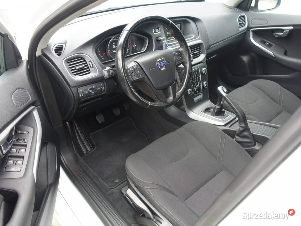 Volvo V40 16i Panorama Klimatronik Alu Światła system Start-Stop