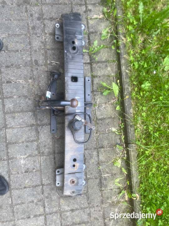 Belka z hakiem Volvo c30 Jasienica