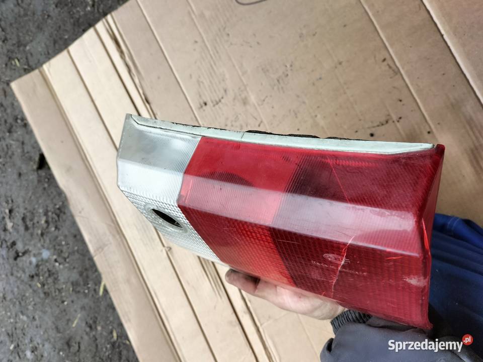 LAMPA TYŁ TYLNA PRAWA AUDI B3 80B4 KOMBI Kamień-Kolonia