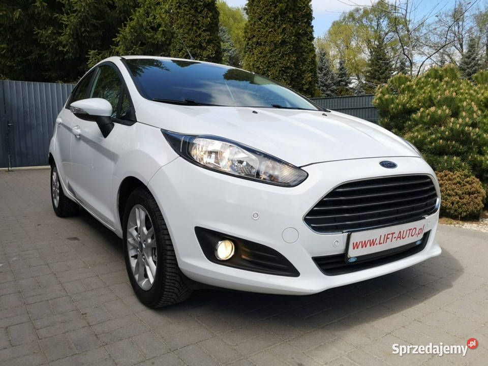 Ford Fiesta 10 Benzyna 100 Klima Elektryka wielofunkcyjna kierownica Strzegom sprzedam