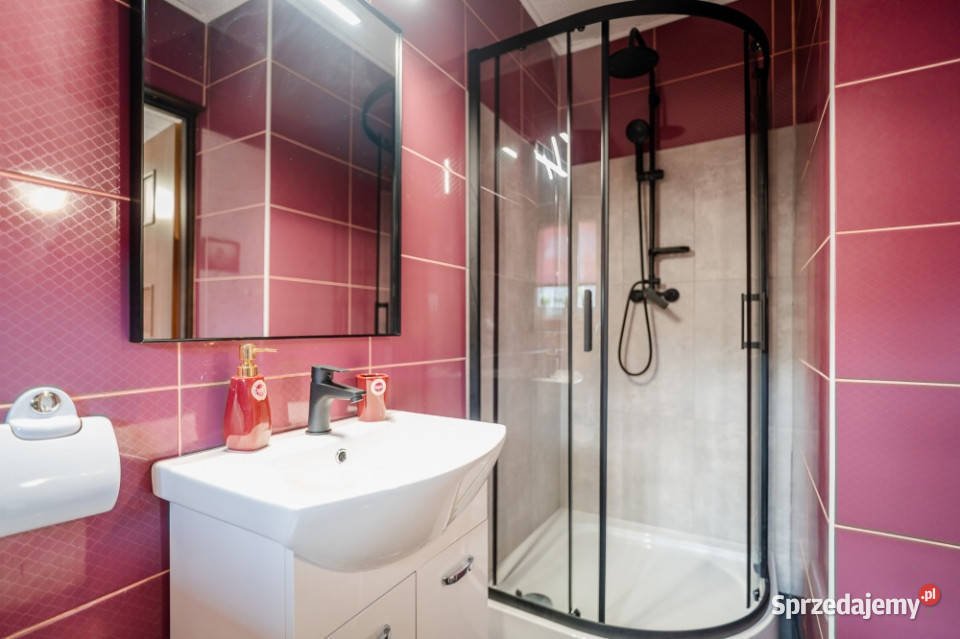 Dwa domy w jednego do zamieszkania jeziorem 140m2