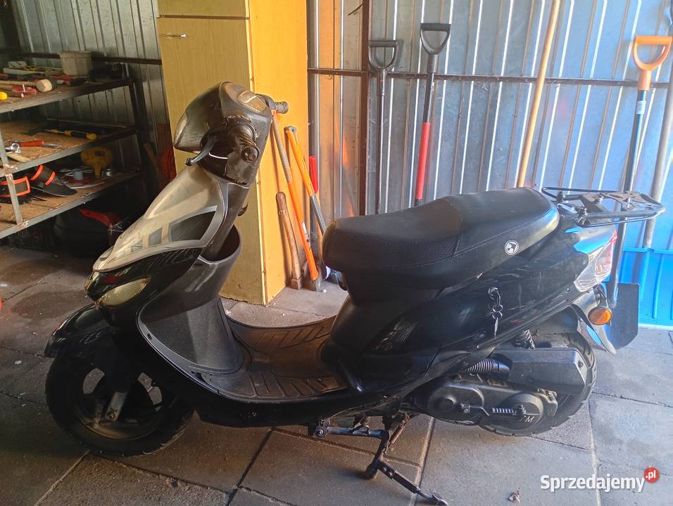 Sprzedam skuter 19000km Pozostałe Tyłowo sprzedam