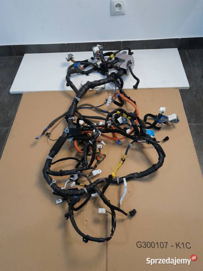 KPLWIAZKA DESKI ROZDZIELCZEJ HYUNDAI TUCSON III osobowe sprzedam