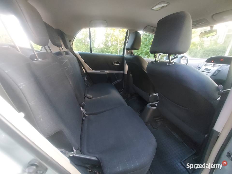 Toyota Yaris 13 benzyna Klimatyzacja nieuszkodzony warmińsko-mazurskie Giżycko