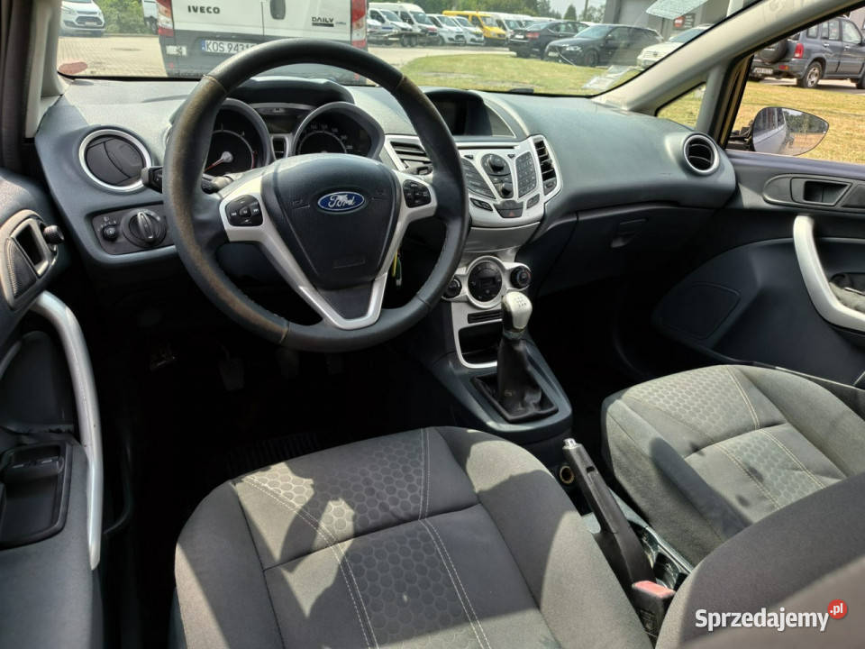Ford Fiesta 14tdci 70 ładny kolor klimatyzacja Kęty sprzedam
