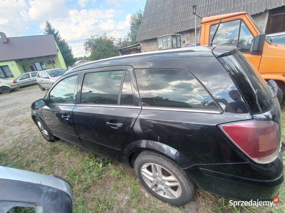 Opel Astra 19 Kombi 88 kW 2006 r dawca części osobowe Szklarka Myślniewska