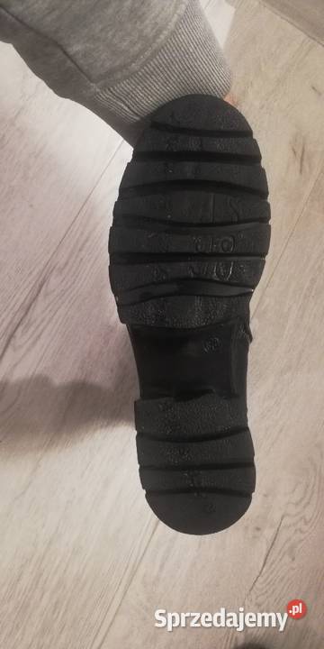 Czarne buty skórzane 36 CZEŚĆ firmy AS 98 Kady sprzedam