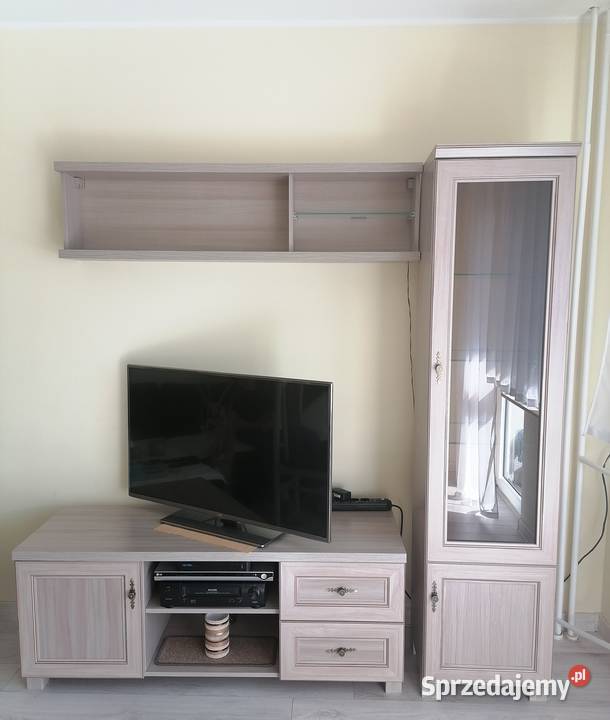 SPRZEDAM NOWY KOMPLET MEBLI DO SALONU