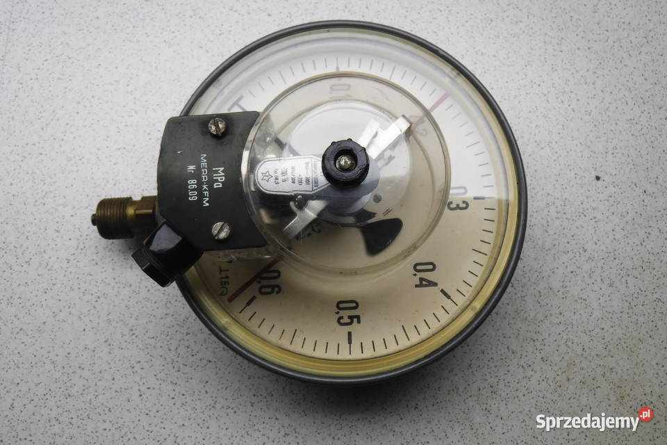 Manometr kontaktowy 006 MPa EM3 manowakumetr Otwock