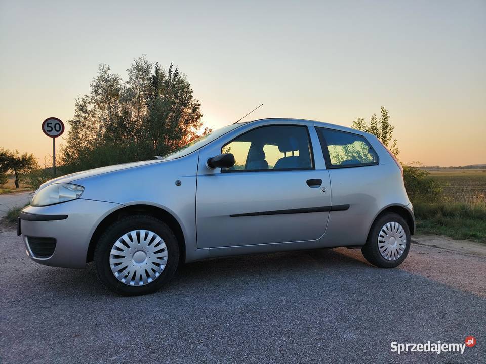 Fiat Punto II FL 12 109 2004 r 2 właściciel Rok produkcji 2004 Punto