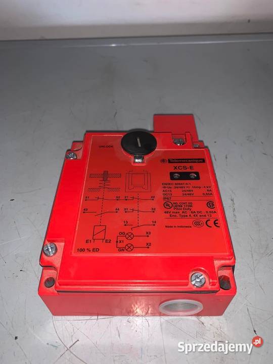 Safety limit switch Telemecanique XCSE7311 Warszawa