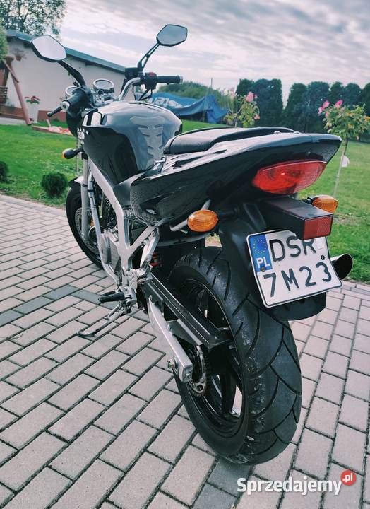 Hyosung Naked GT 125 Na kat A1B pierwszy właściciel Środa Śląska