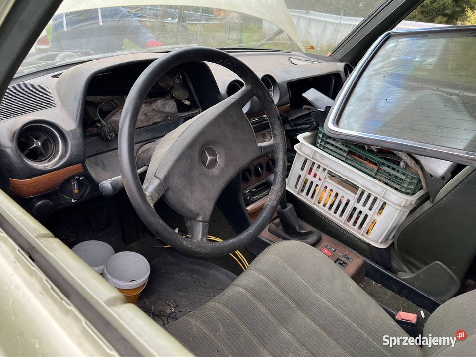 MercedesBenz w123 300TD kombi 7mio miejscowy W123 Przodkowo