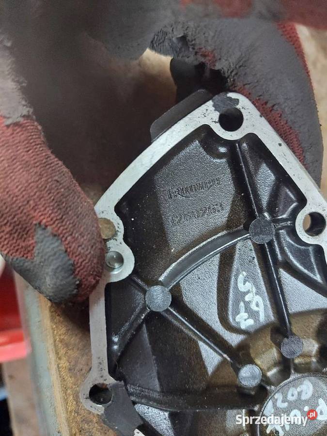Triumph 675 pokrywa dekiel prawa osłona rozrządu Jelenia Góra
