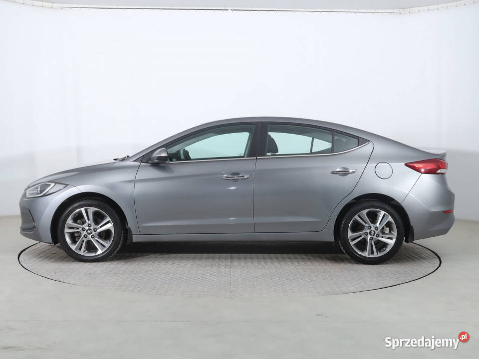 Hyundai Elantra 16 CVVT światła do jazdy dziennej