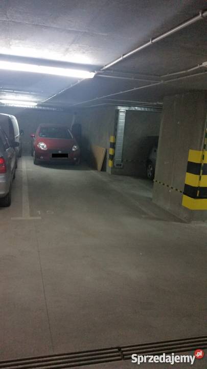 Sprzedam miejsce postojowe w garażu podziemnym Warszawa