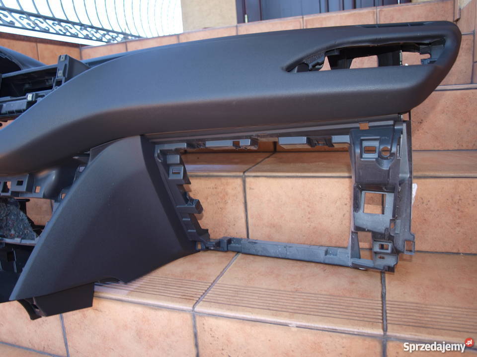 Peugeot 2008 konsola deska rozdzielcza 2013 osobowe Kalisz