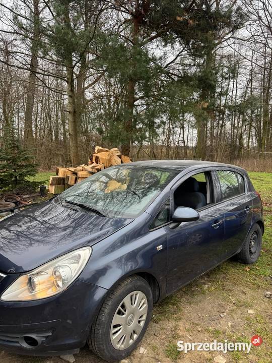 Sprzedam Opla corsa uszkodzony 13000cm3 Strobów