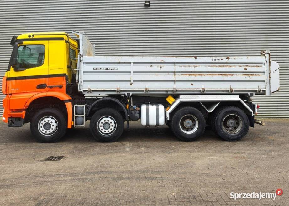 4 osiowa wywrotka 3 stronna 8x4 Mercedes fioletowy Warszawa sprzedam