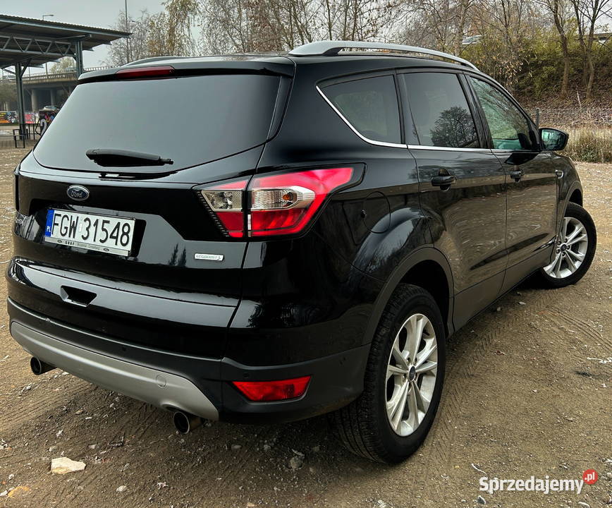 Ford Kuga 15 EcoBoost 4x2 Titanium bez wady z Kostrzyn nad Odrą
