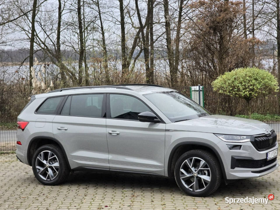 koda Kodiaq 15 TSi DSG Sportline Salon gniazdo USB Kodiaq Skępe