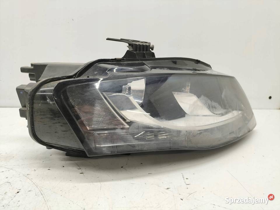 LAMPA PRZÓD PRAWA EU PRZED LIFT USZKODZONA