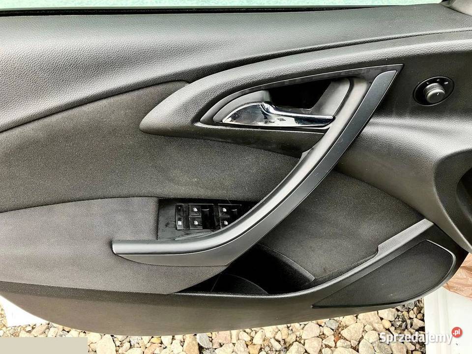 Opel Astra 14 T Color Edition 140 2016r Możliwy Radom