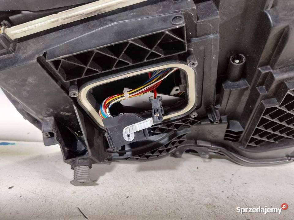 LAMPA LEWY PRZÓD ANGLIK W212 LIFT