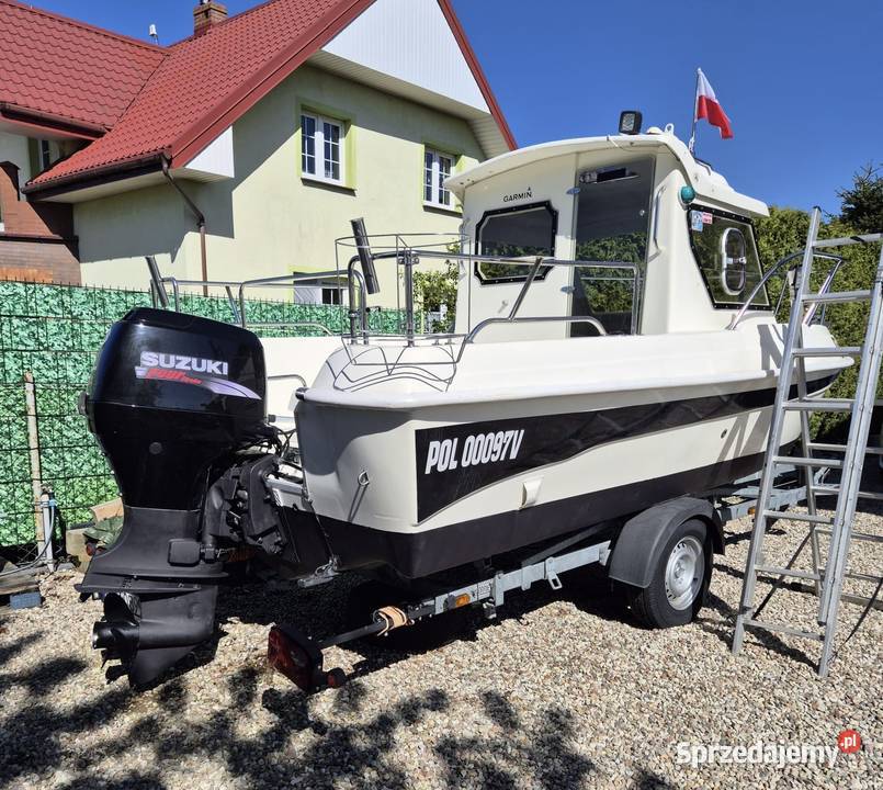 Pilothouse łódz motorowa Ultramar 550 przyczpa Kołobrzeg