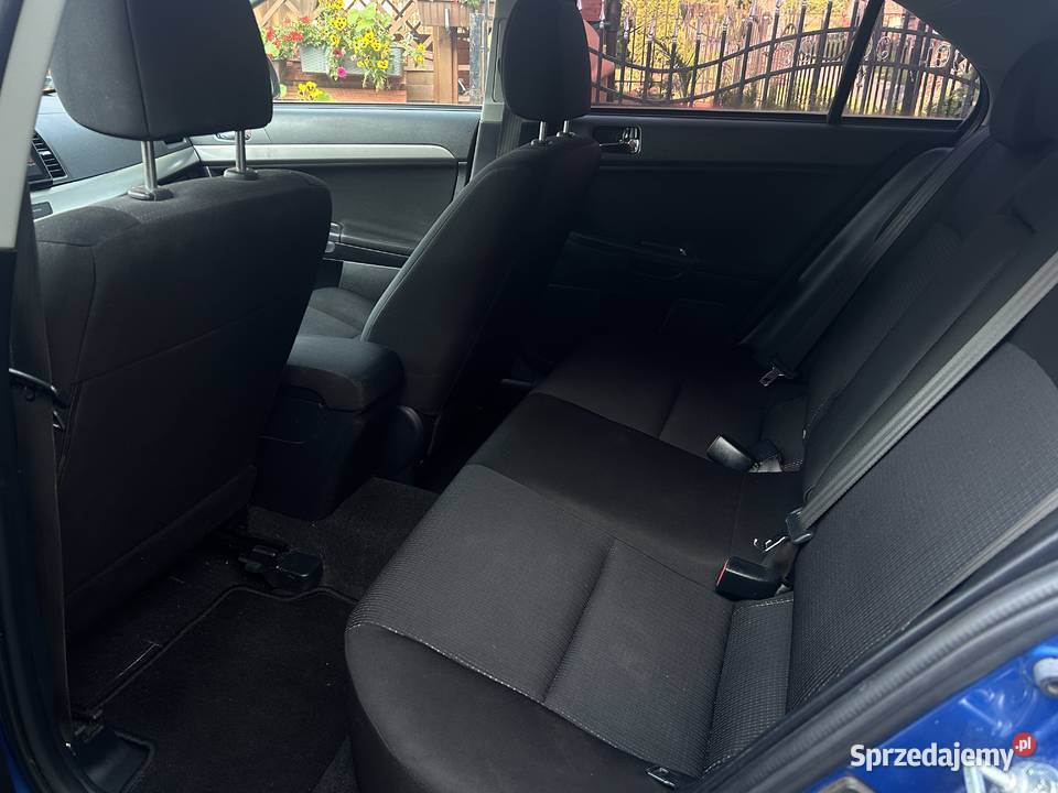 Mitsubishi Lancer Sportback Invite 18 Mivec ESP