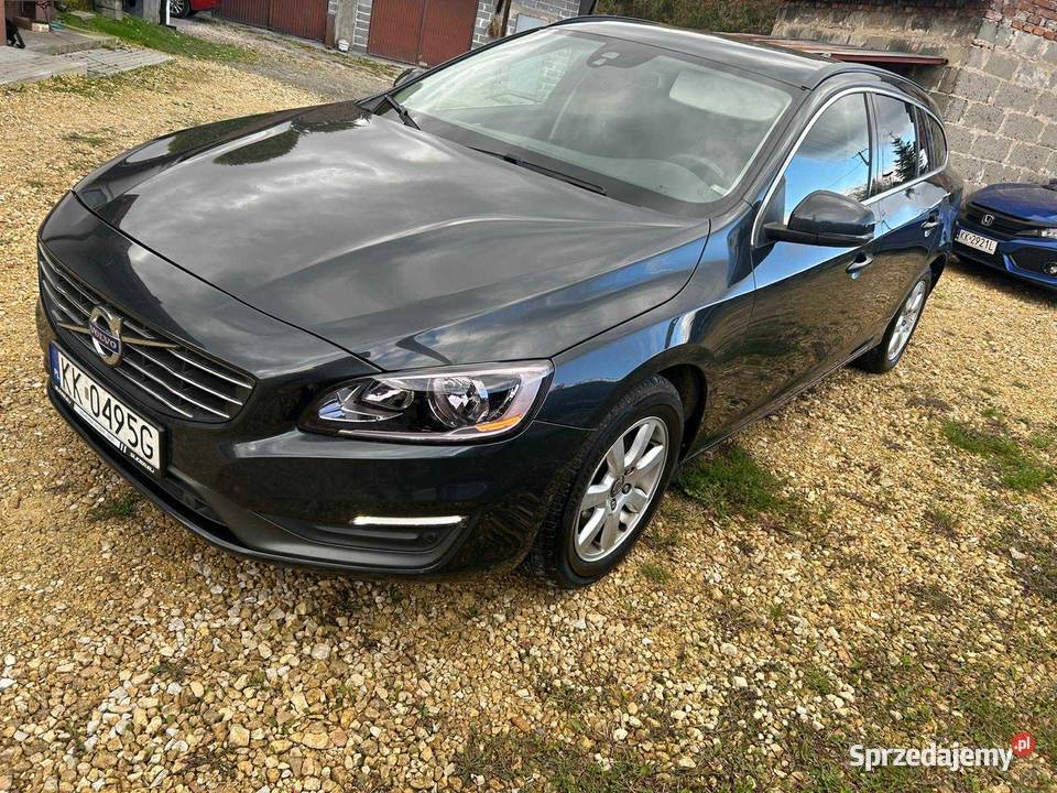 Volvo V60 Lift D2 super stan niski przebieg 1560cm3 podkarpackie Huta Komorowska