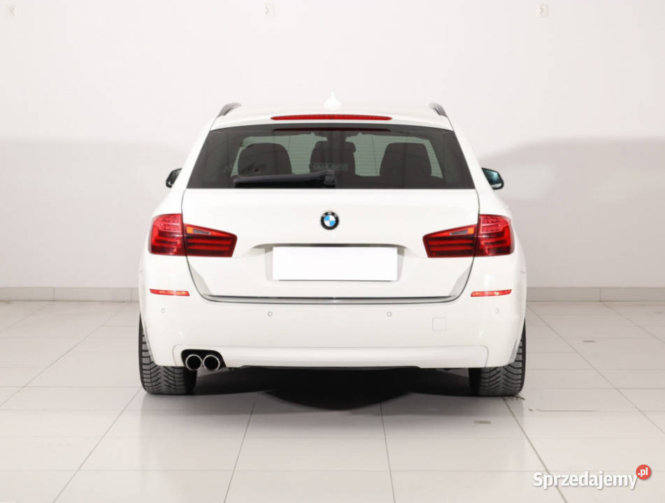 BMW 5 520d 140KM Piaseczno