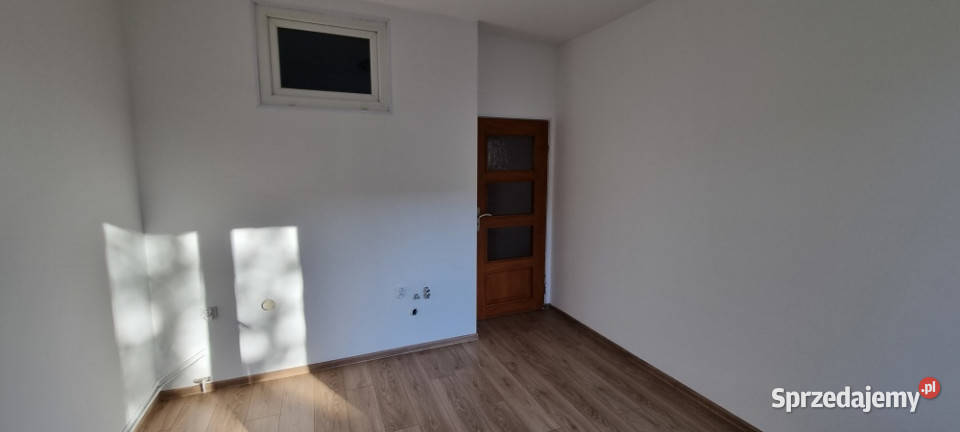 Dwupokojowe mieszkanie z balkonem i piwnicą o 2 piętra Ruda Śląska