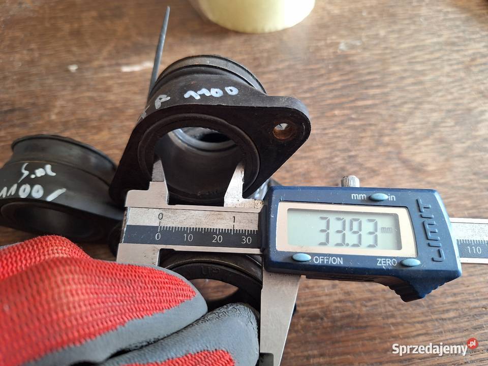 Suzuki GSXR 750 GSXR 1100 króćce ssące gumy Jelenia Góra sprzedam