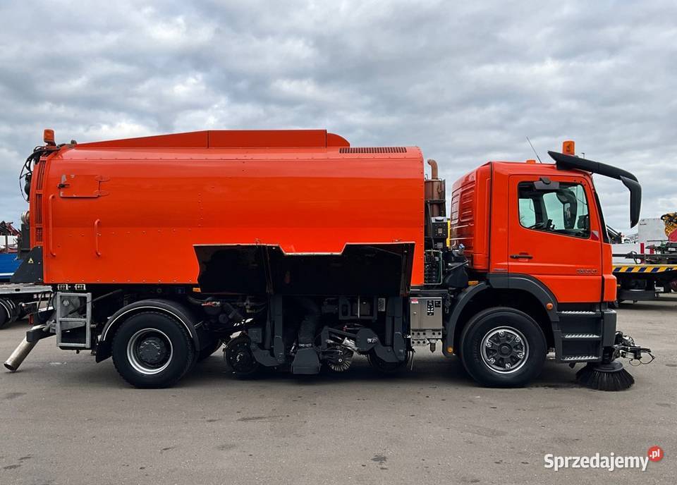 Zamiatarka Mercedes Axor EUR 5 tez w leasing diesel Warszawa