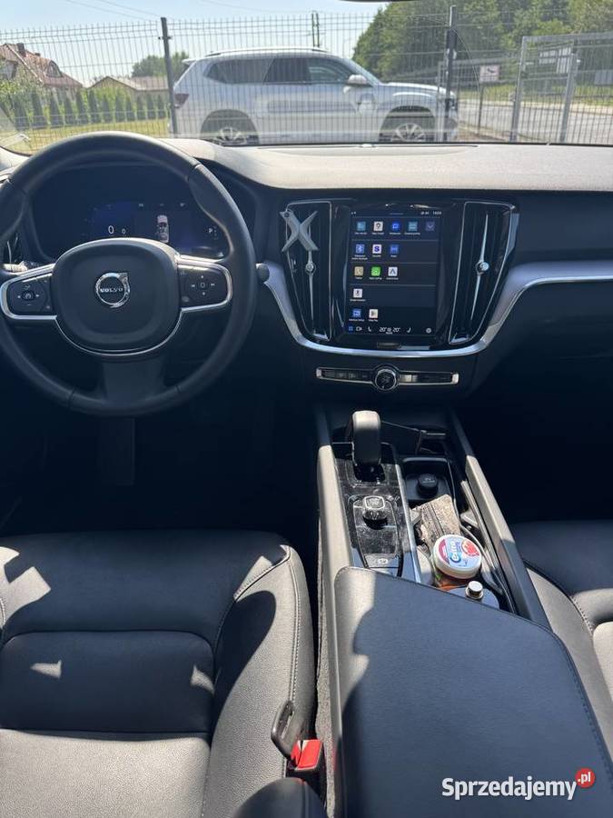 Volvo S60 B5 AWD Plus Dark 2024 20BenzynaStan wielofunkcyjna kierownica