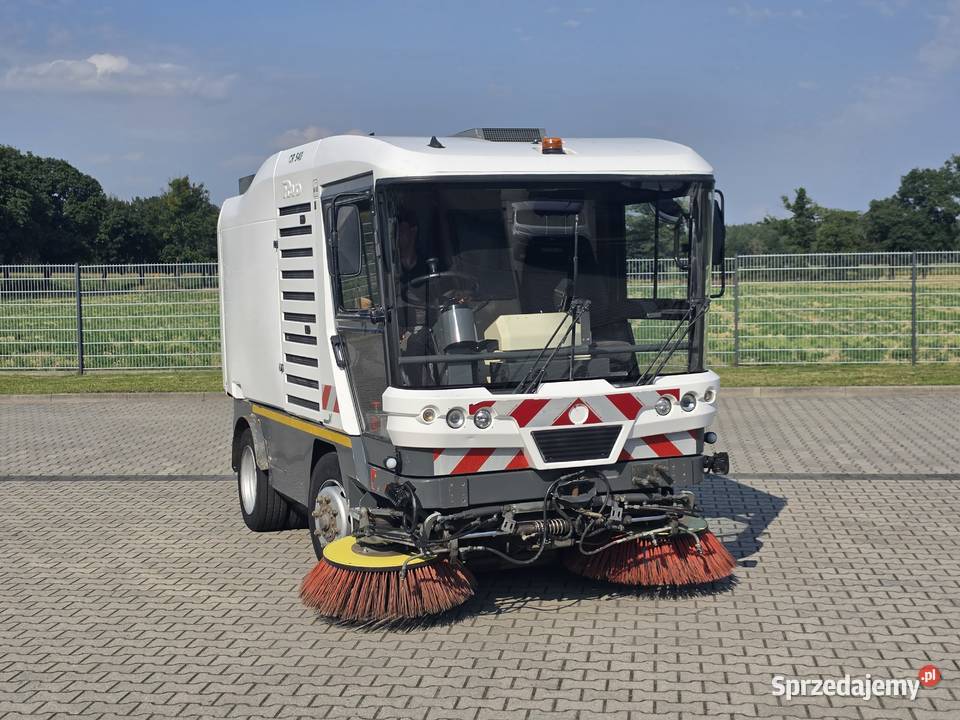 Zamiatarka Ravo 540