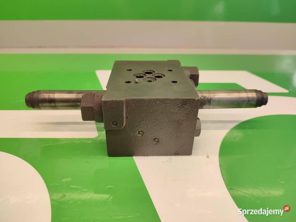 Zawór hydrauliczny rewers skrzyni Holland LM 435 wielkopolskie Wilkowo