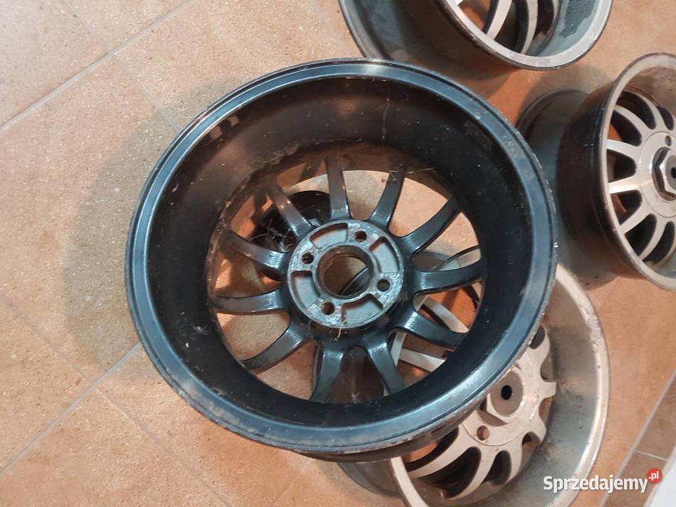 Sprzedam felgi aluminiowe z szerokim rantem Części samochodowe Opole