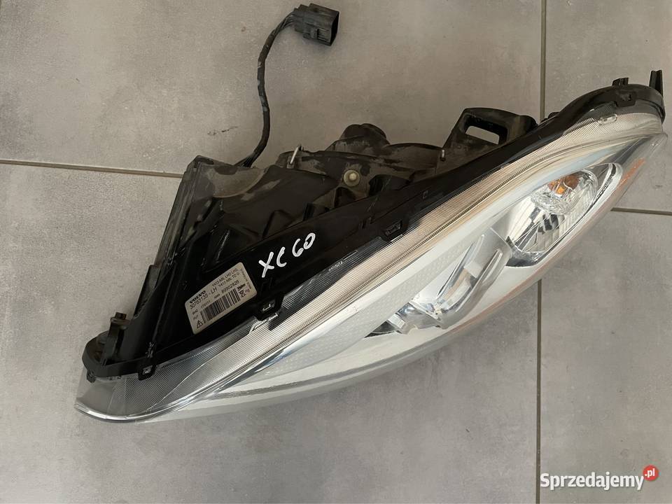 Volvo Xc60 30763135 reflektor lewy xenon Kozubszczyzna sprzedam