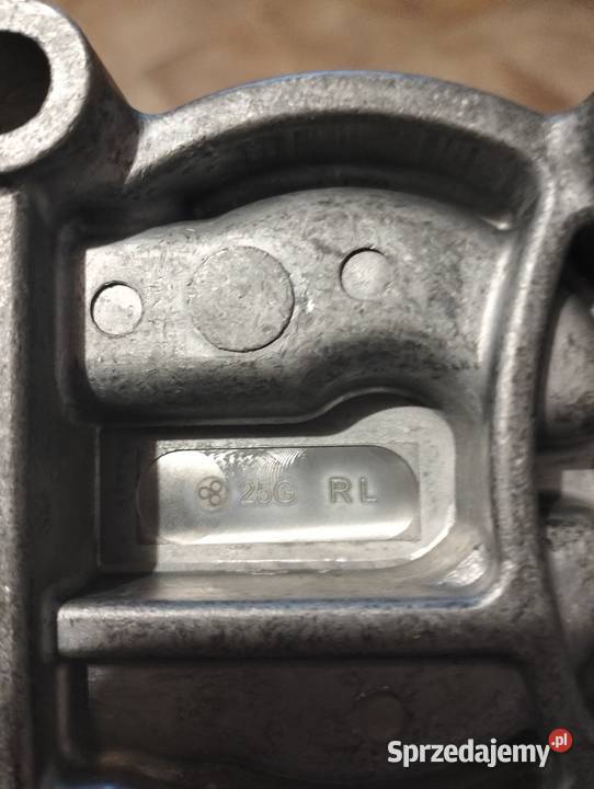 Sprzedam pompę oleju skrzyni do scania