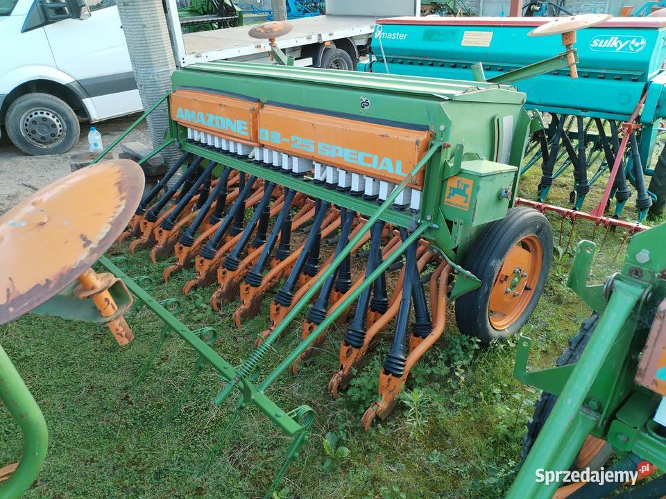 Siewnik zbożowy AMAZONE D8 Special szer 25m