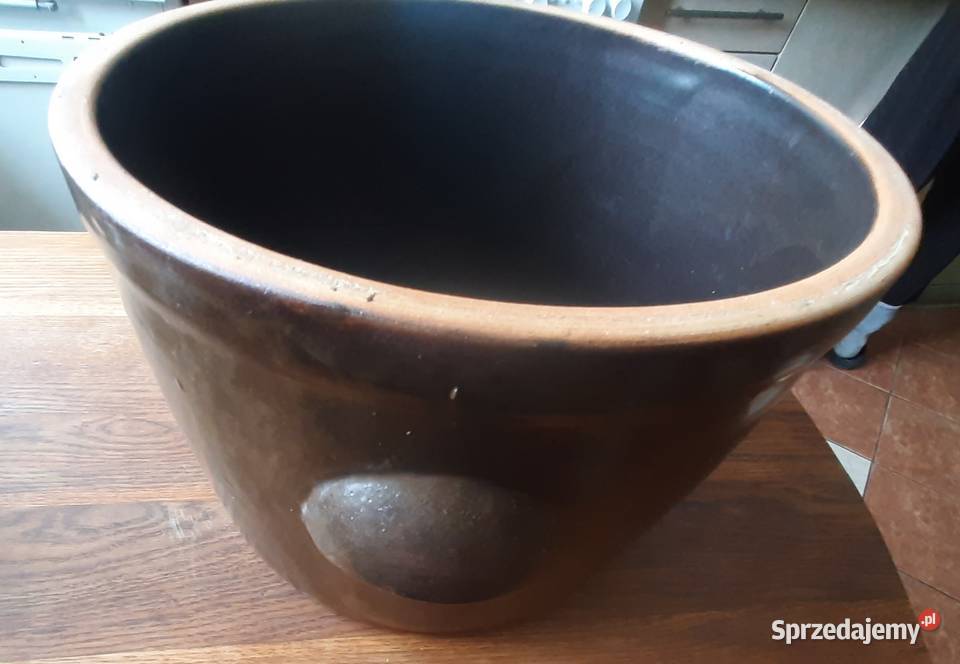 Garnek kamienny polewany do kiszenia kapusty warmińsko-mazurskie Morąg